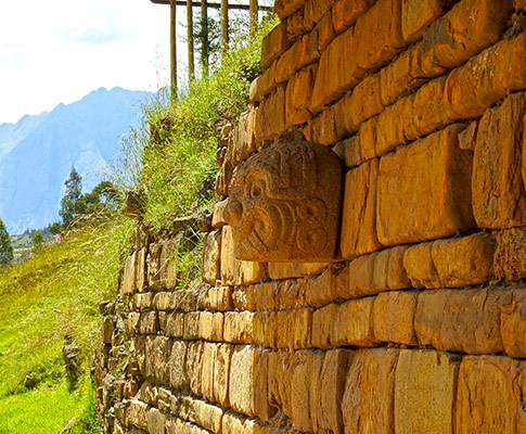 TOURS A CHAVIN DE HUANTAR